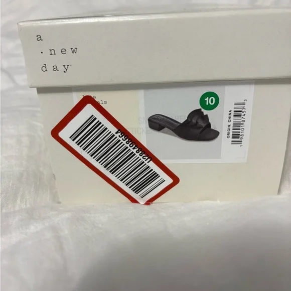 A New Day Lyta Sandals Black Raffia Sandal Slide Never Worn In Box Size 10 - Picture 11 of 11